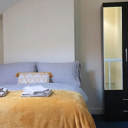 شقة Peaceful 2 Bed House Free Parking *